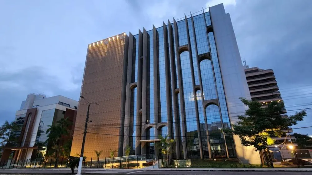 Uma audiência decisiva marcada para esta quarta-feira, 15 de outubro de 2025, pode encerrar o impasse jurídico